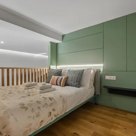 Palace B By Homie Apartment *