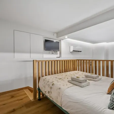 Palace B By Homie Apartment *