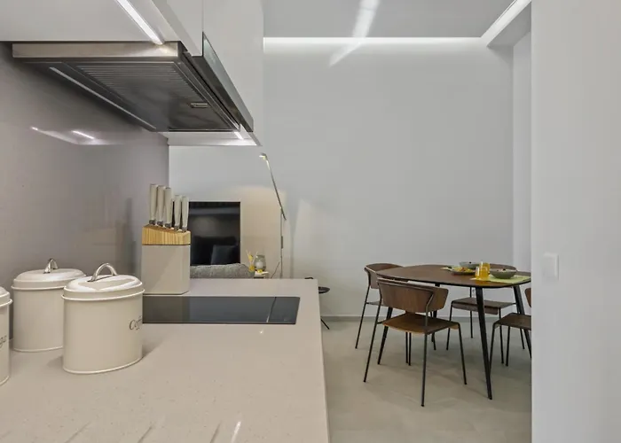 Palace B By Homie Funchal